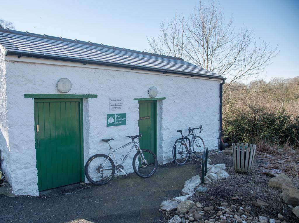 Ingleton * Ingleton (North Yorkshire)